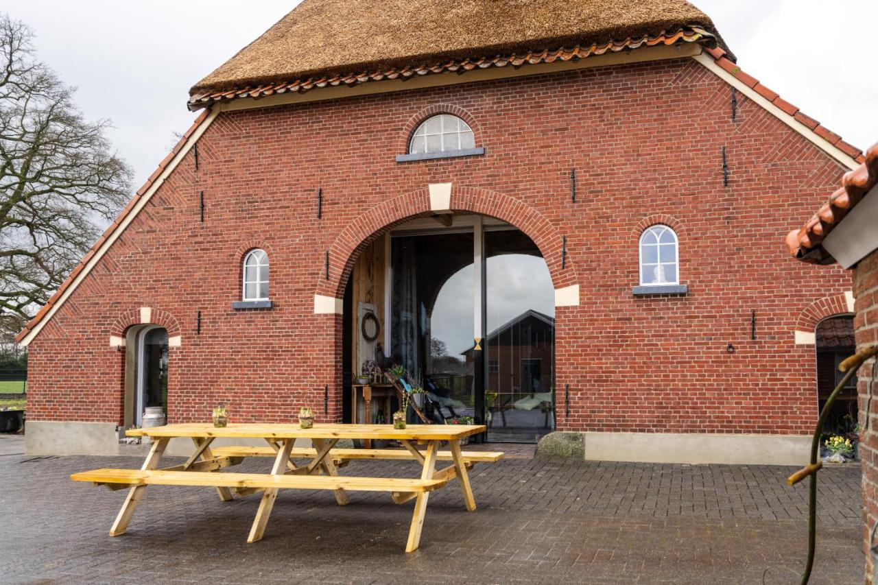 B&B Erve Groot Wegereef Hengevelde Buitenkant foto